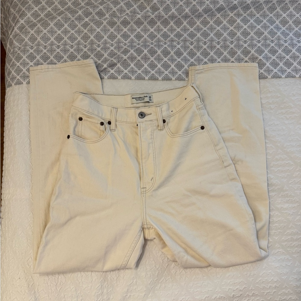 Abercrombie & Fitch Cream Off-White Ankle Straight Jeans